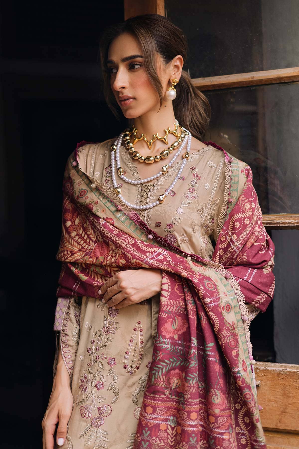 img_nureh_maya_linen_awwal_boutiue