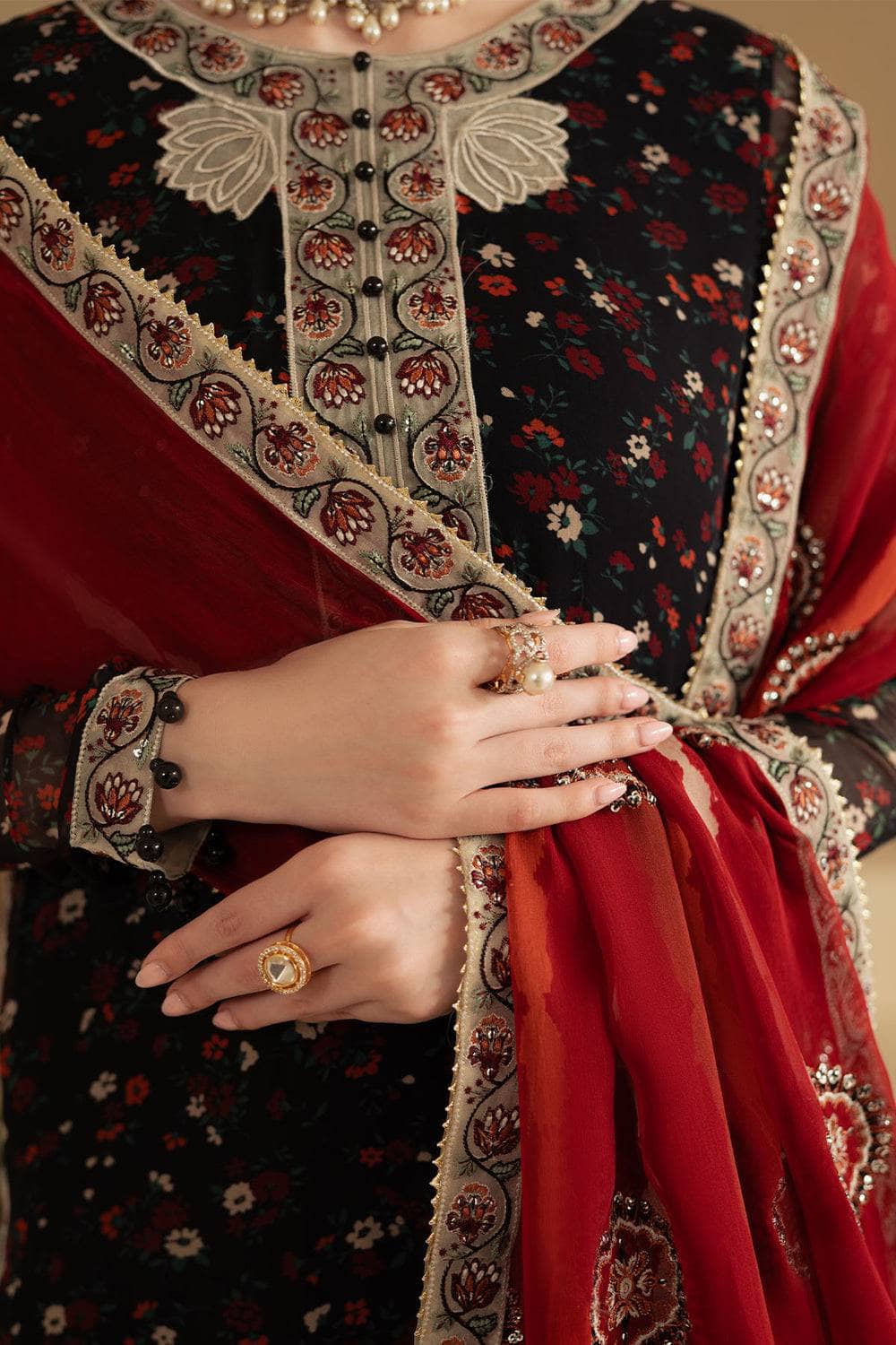 img_nureh_amaya_luxury_formals_awwal_boutique