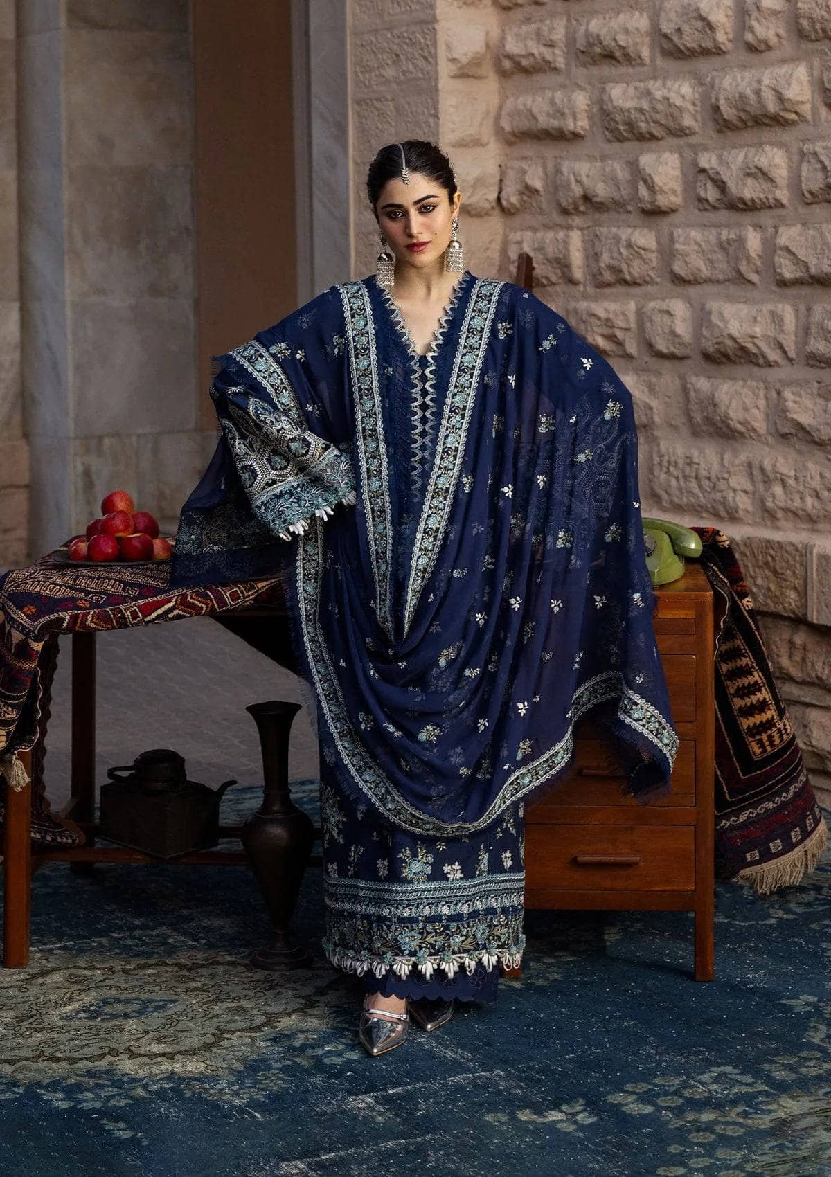 img_kahf_karandi_winter_awwal_boutique