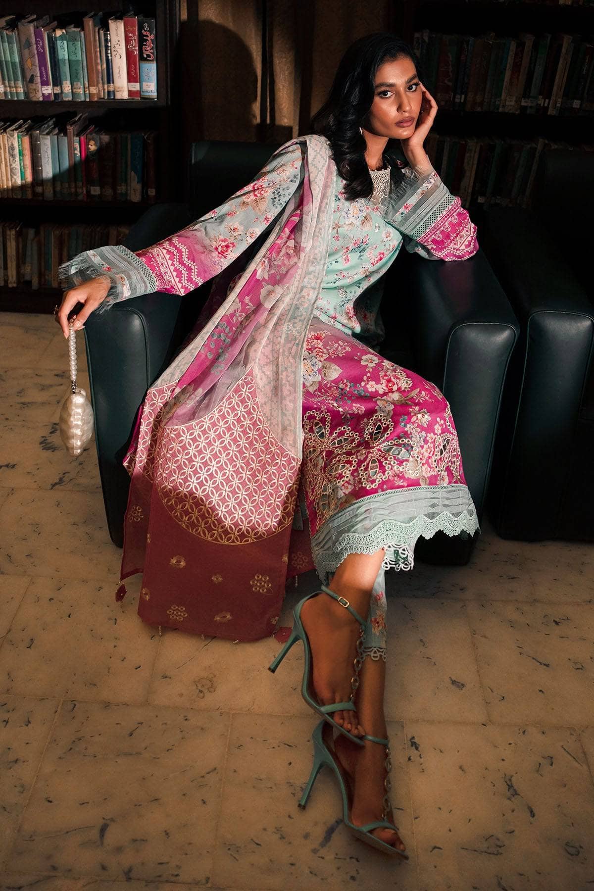 img_nureh_glam_girl_awwal_boutique