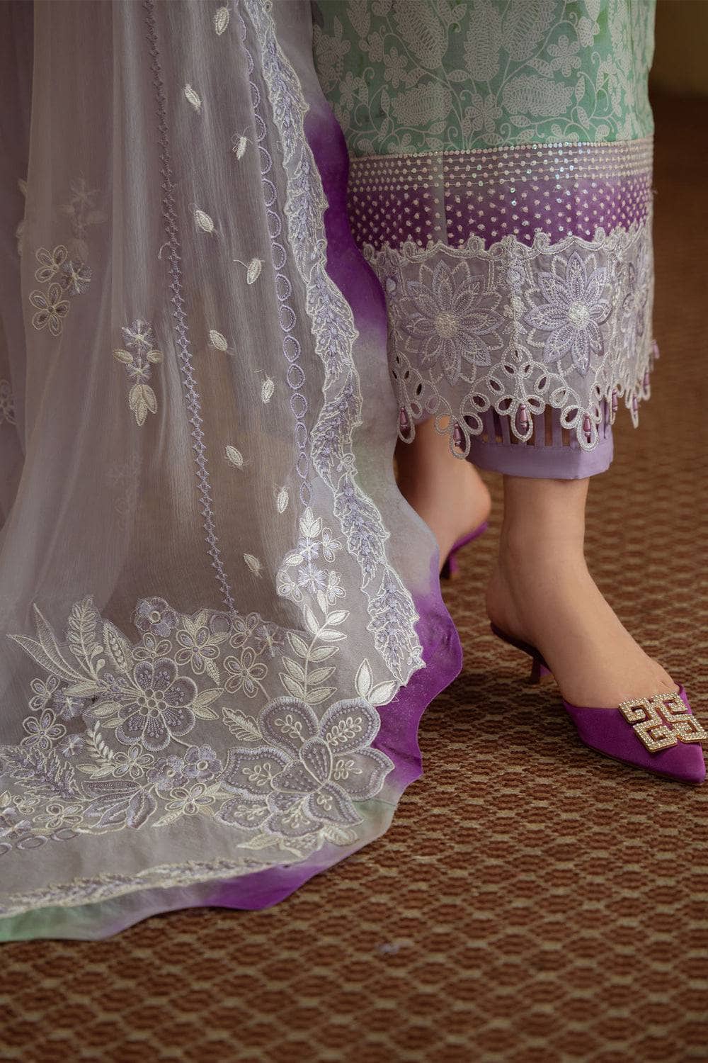 img_nureh_maya_swiss_lawn_awwal_boutiue