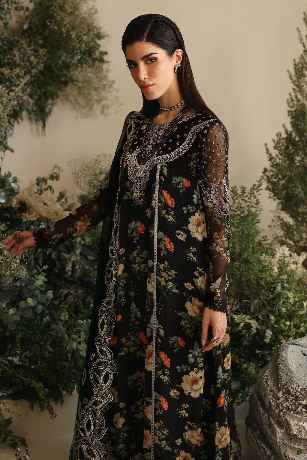 img_nureh_amaya_luxury_lawn_awwal_boutique