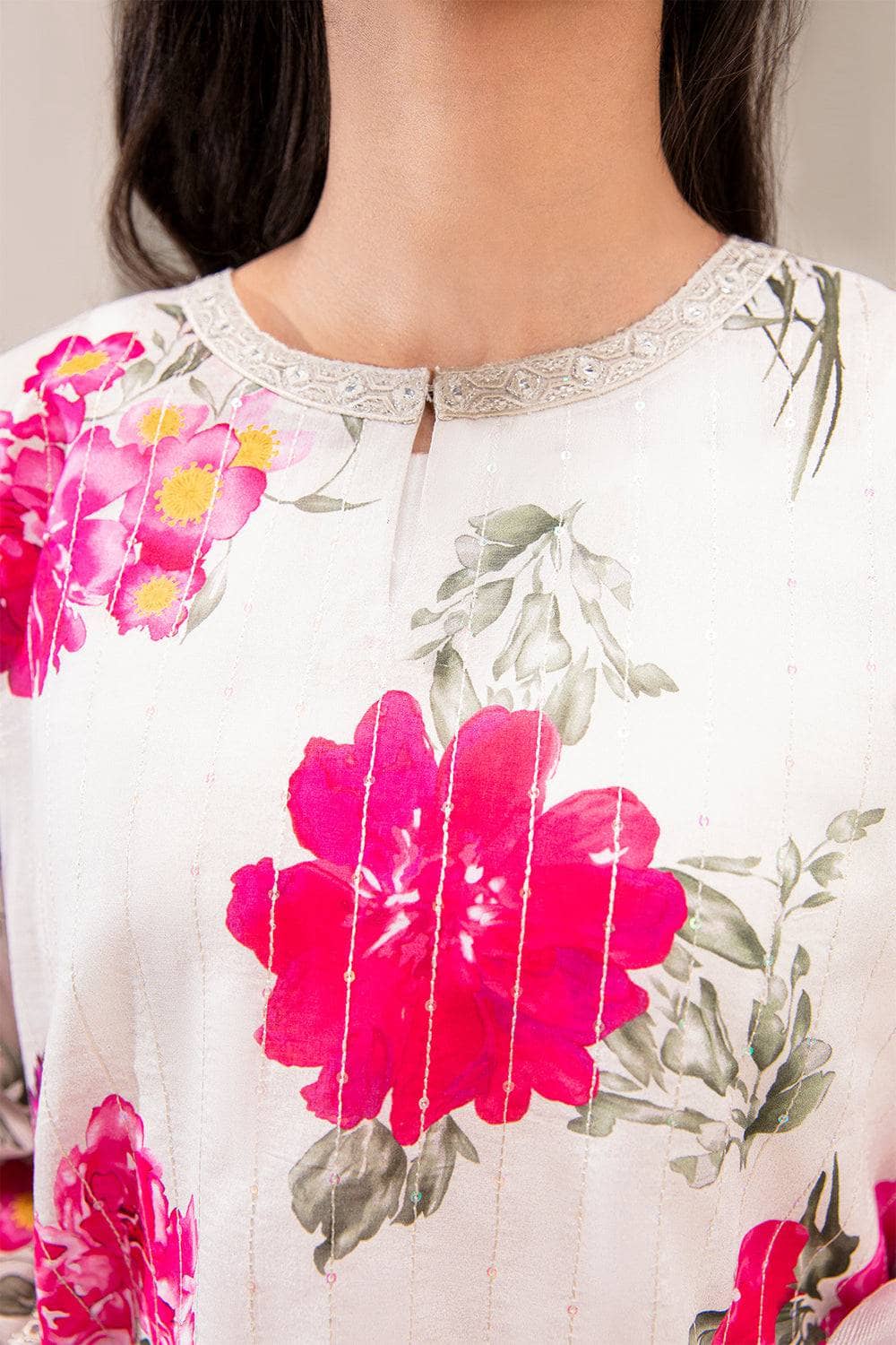 img_baroque_lawn_23_awwal_boutique