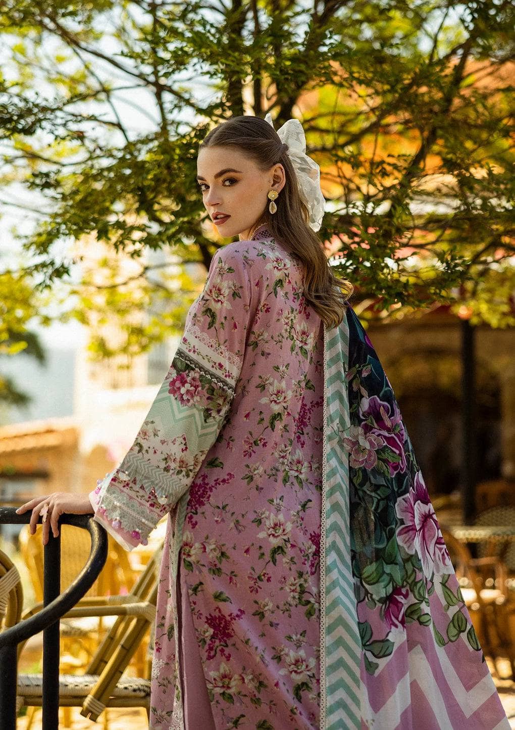 img_elaf_chikankari_awwal_boutique