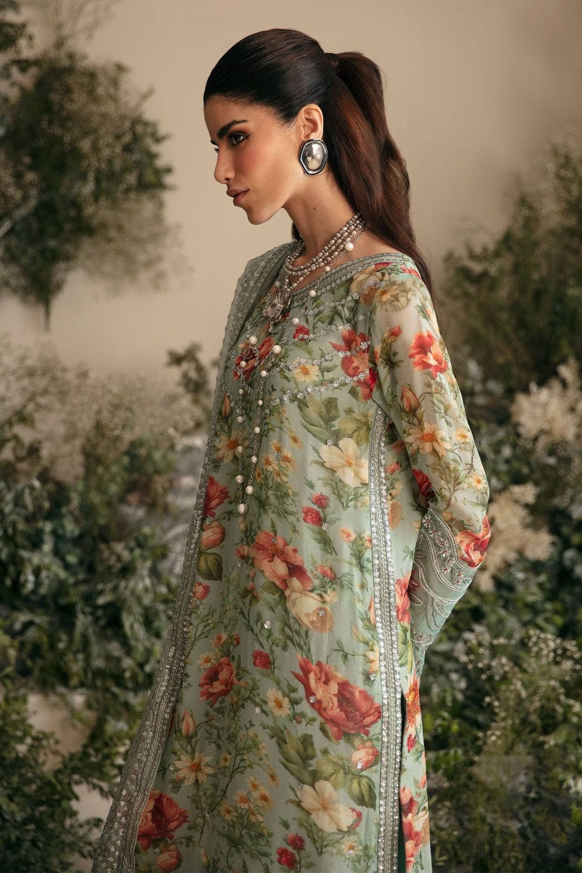 img_nureh_amaya_luxury_lawn_awwal_boutique