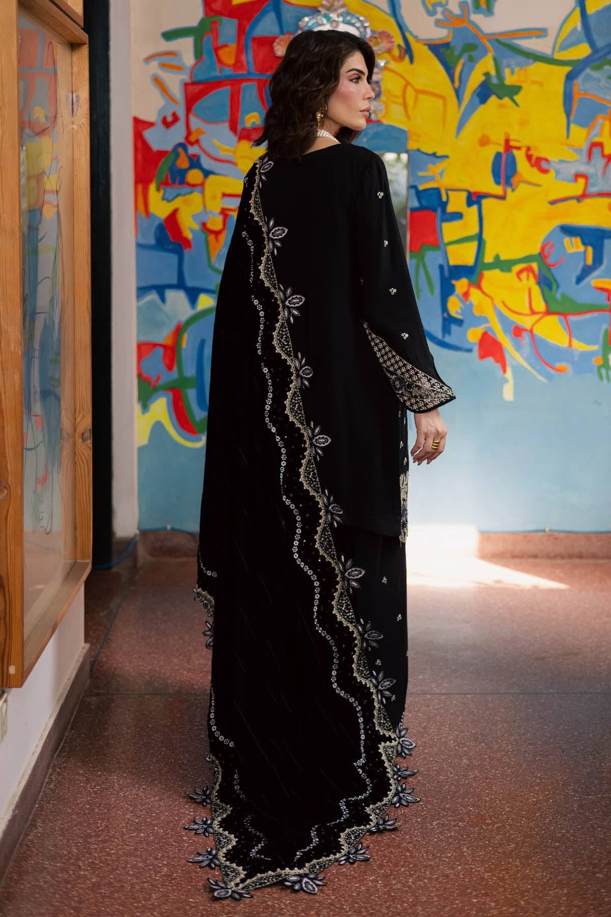 Restocked/Nureh Exclusive Luxury Formals/Velvet Embroideried Shawl/NE 185