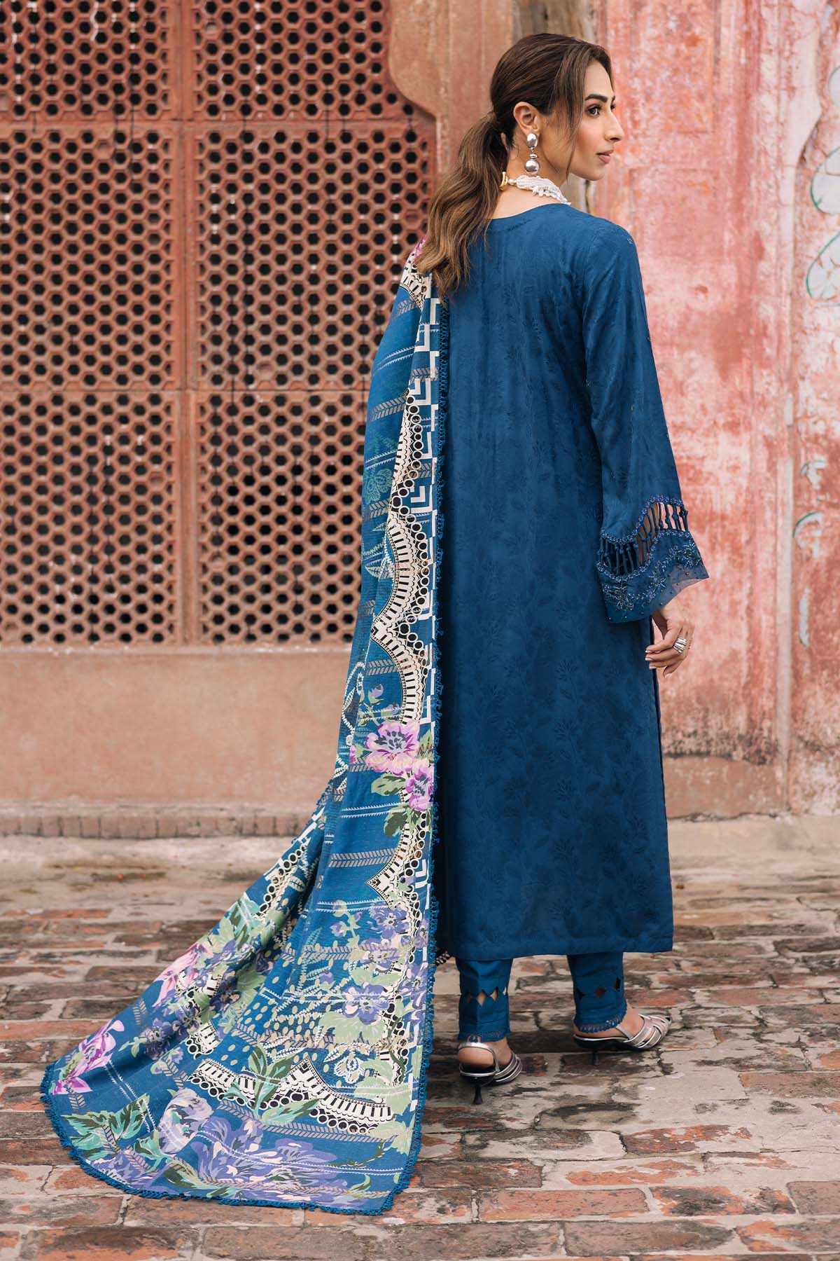 Nureh Maya Linen 25/NW 102