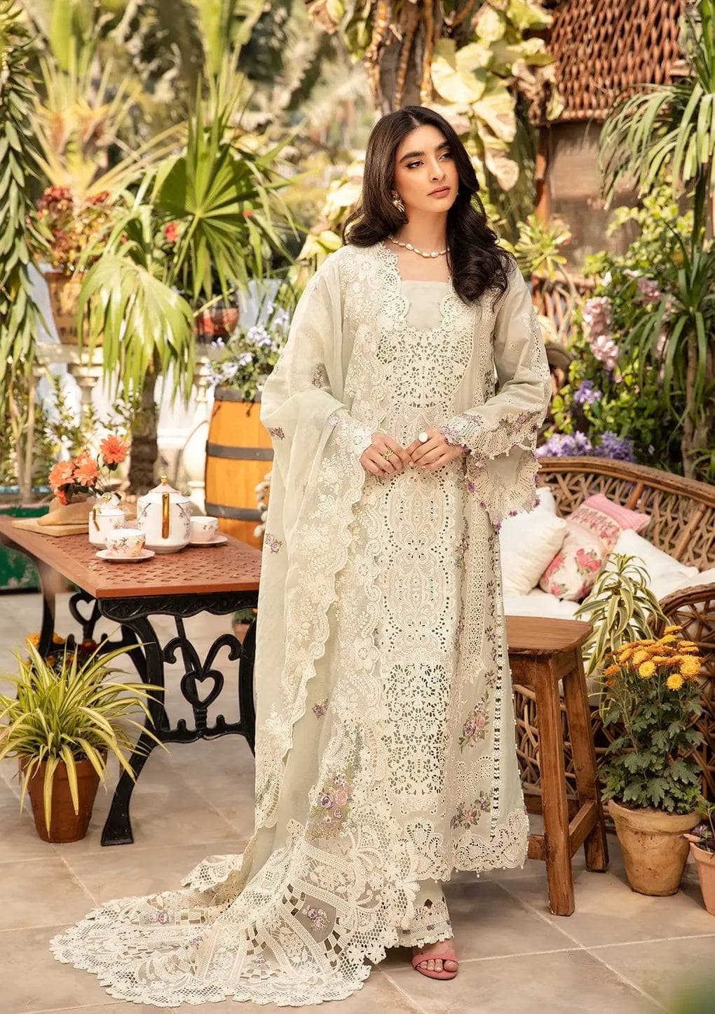img_elaf_chikankari_lawn_awwal_boutique