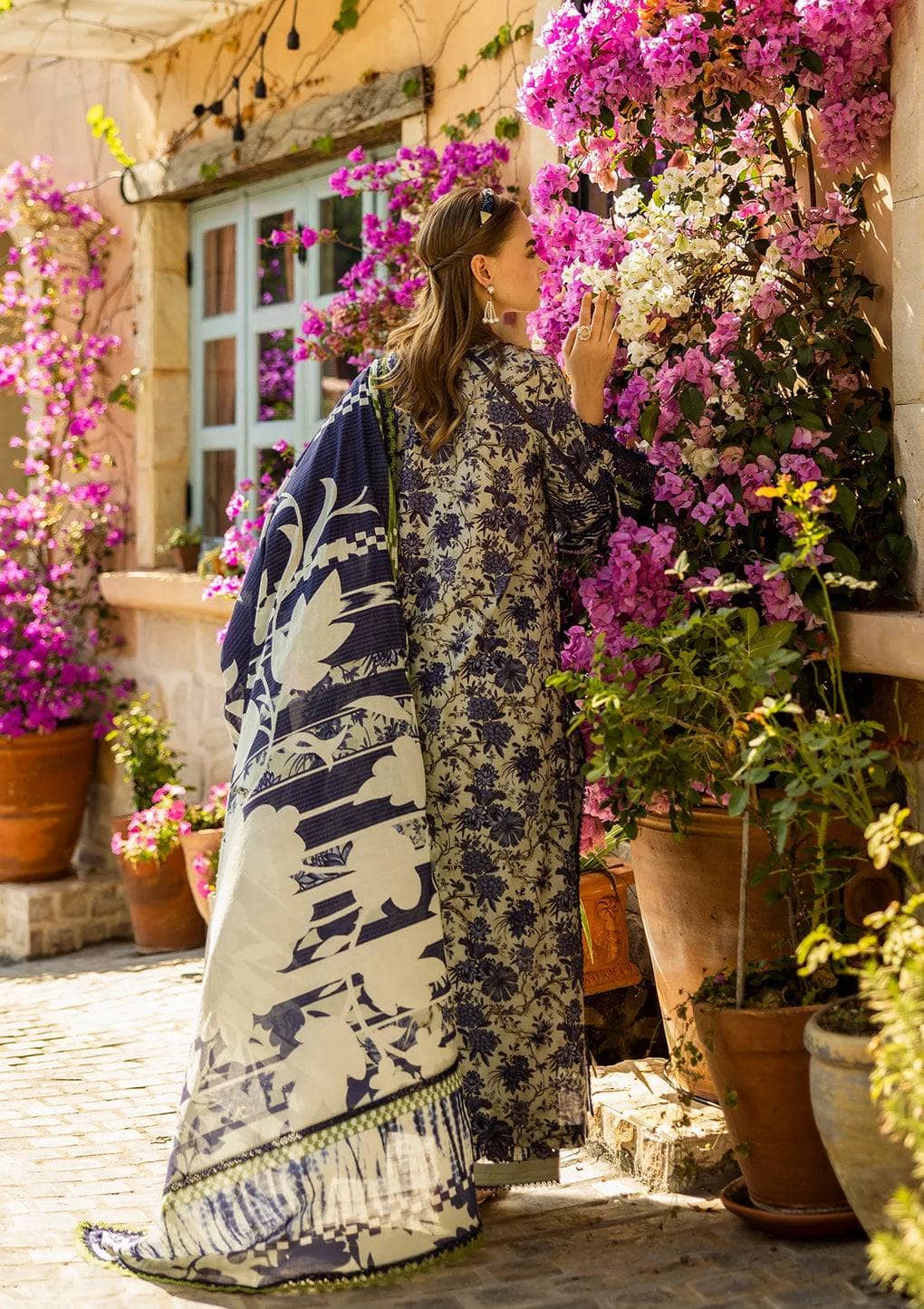 img_elaf_chikankari_awwal_boutique