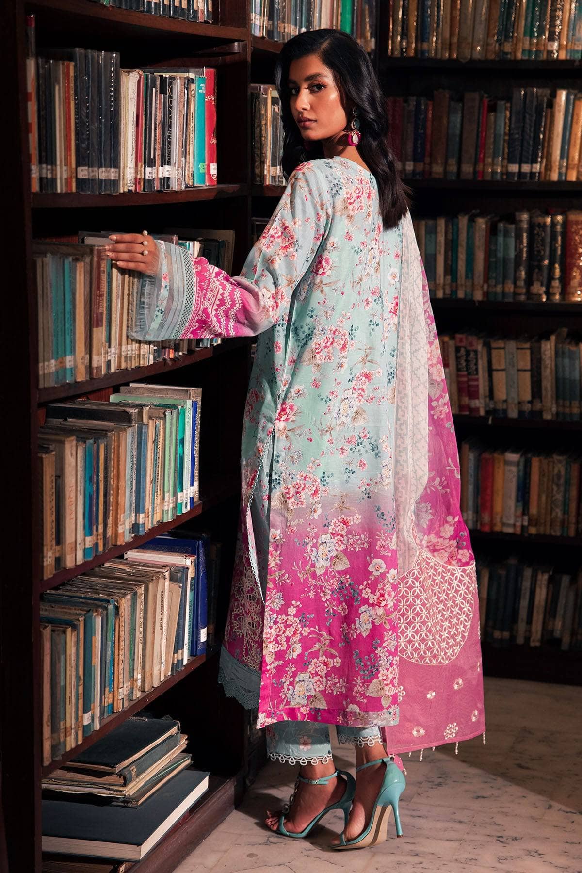 img_nureh_glam_girl_awwal_boutique