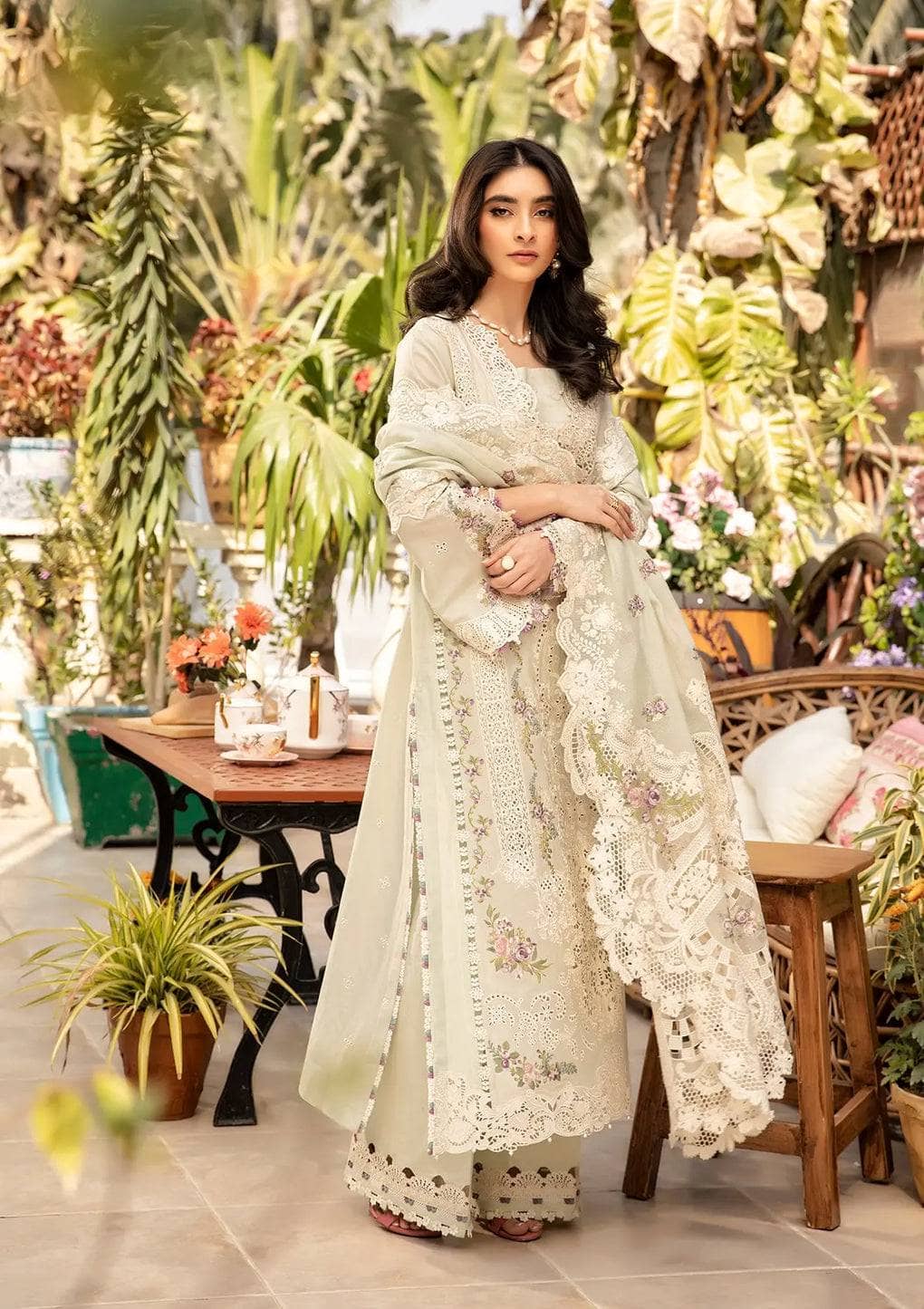 img_elaf_chikankari_lawn_awwal_boutique