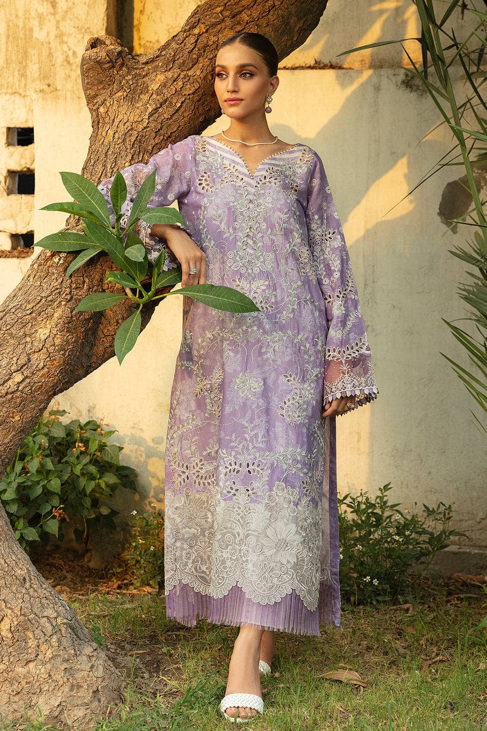 img_baroque_lawn_23_awwal_boutique