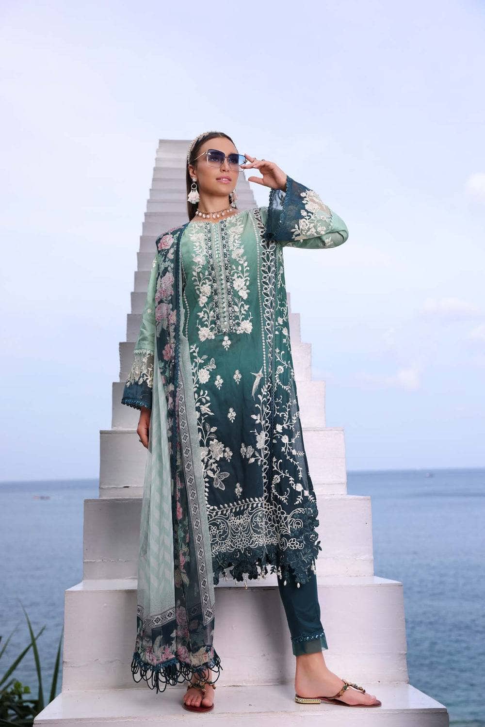 img_saadia_asad_noor_luxe_printkari_awwal_boutique