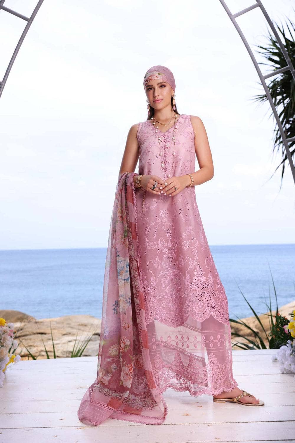 img_saadia_asad_noor_luxe_printkari_awwal_boutique