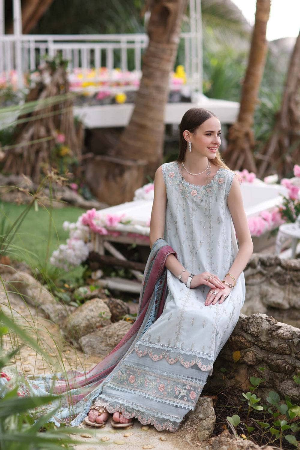 img_saadia_asad_noor_luxe_printkari_awwal_boutique