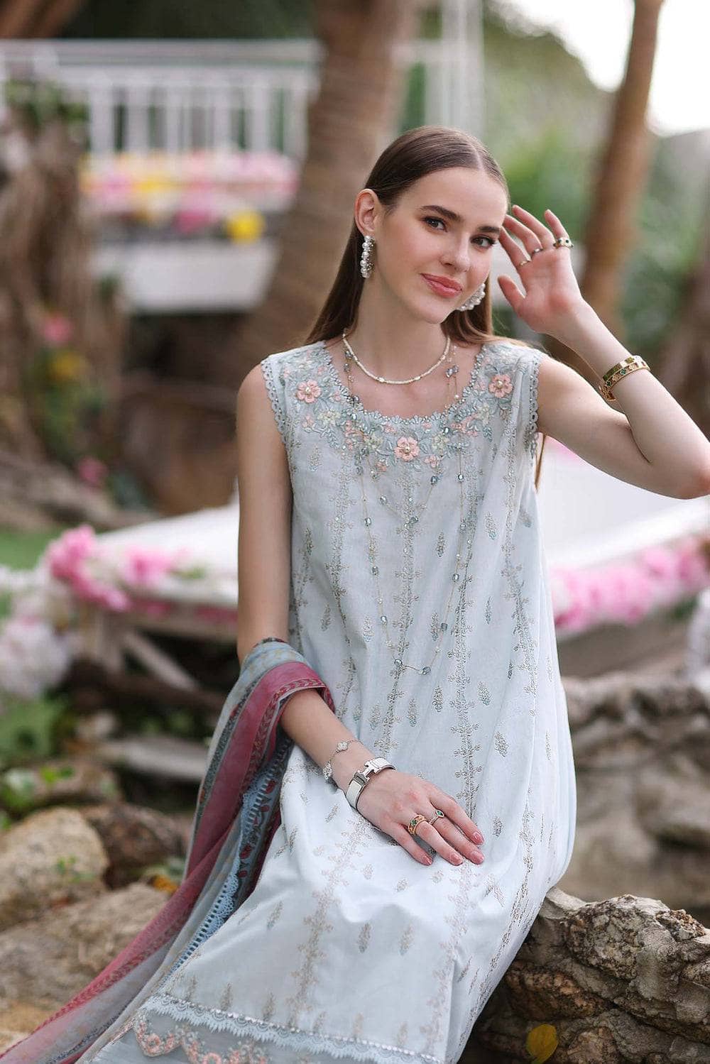 img_saadia_asad_noor_luxe_printkari_awwal_boutique