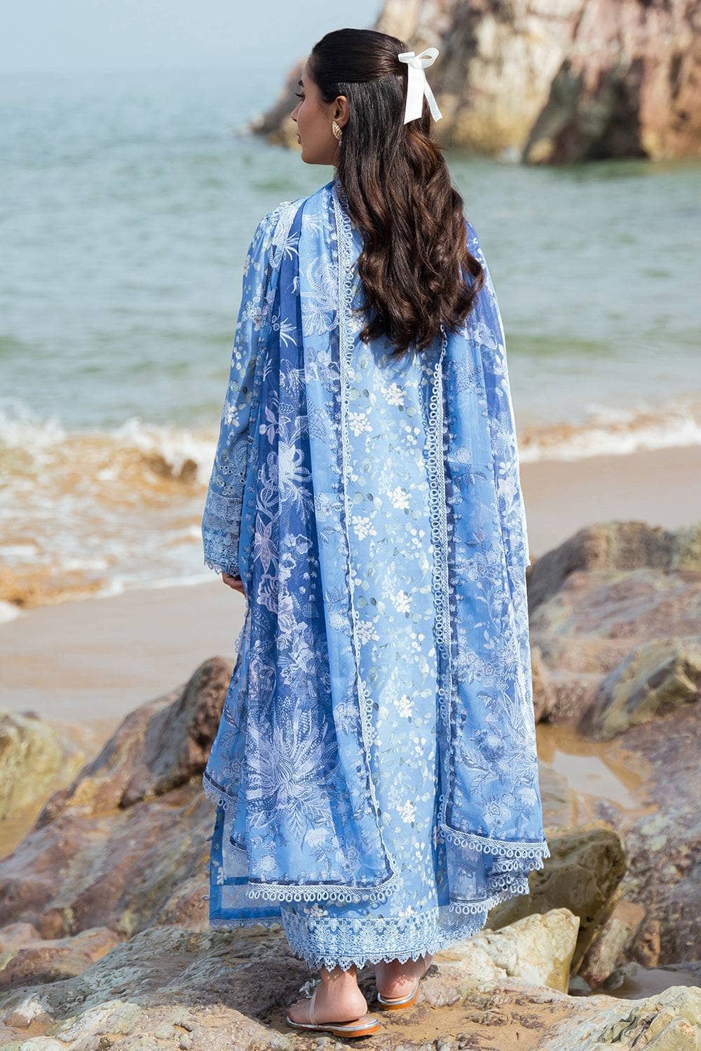 img_afrozeh_summer_together_lawnkari_awwal_boutique