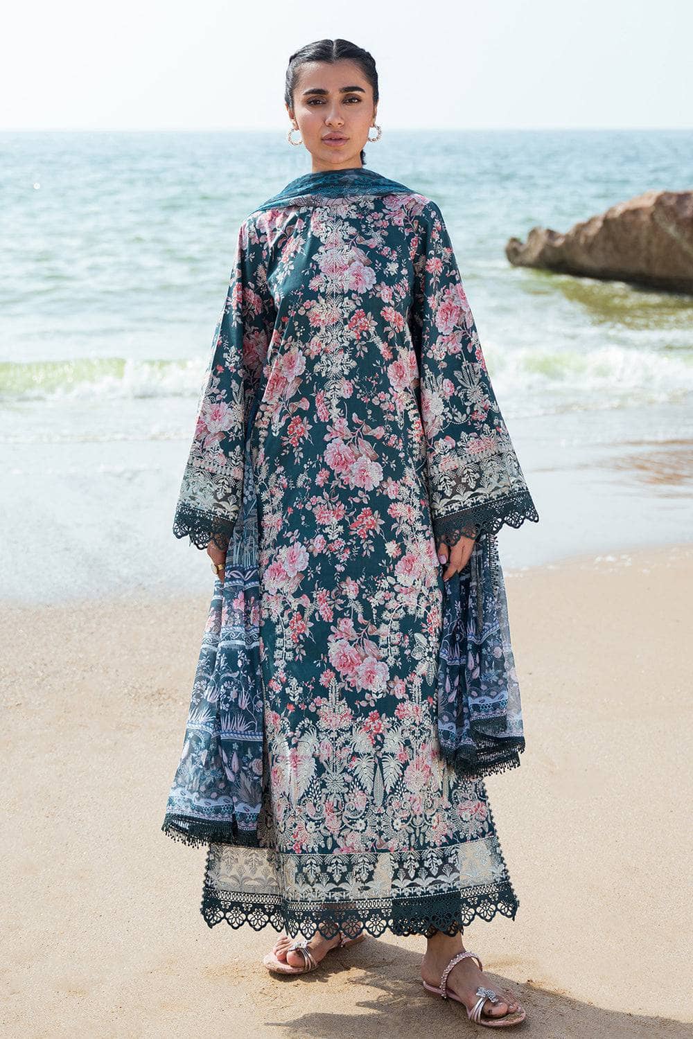 img_afrozeh_summer_together_lawnkari_awwal_boutique