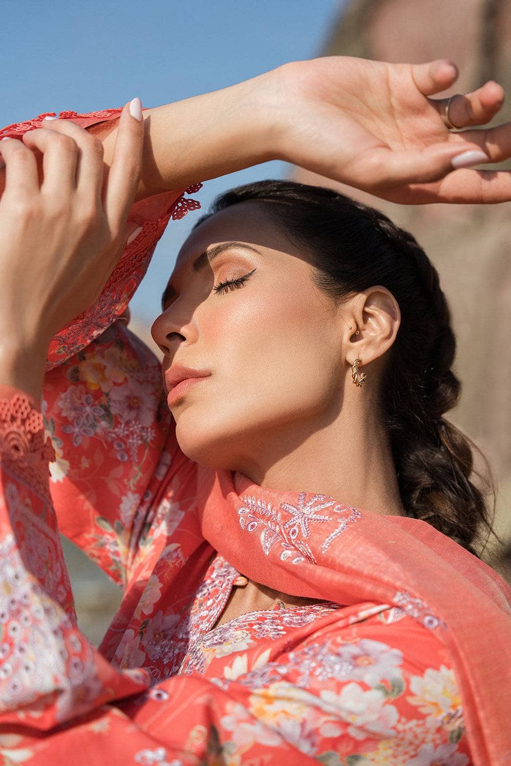 img_afrozeh_summer_together_lawnkari_awwal_boutique