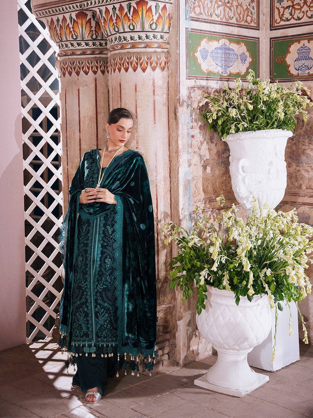 Mahnur Amelia Luxury Winter 26/Velvet Palachi Shawl/Corduroy/Rich Teal/AM 06
