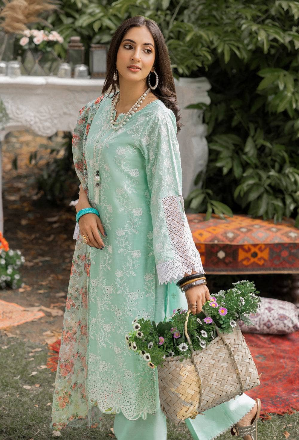 img_adans_libas_chikankari_lawn_23_awwal_boutique