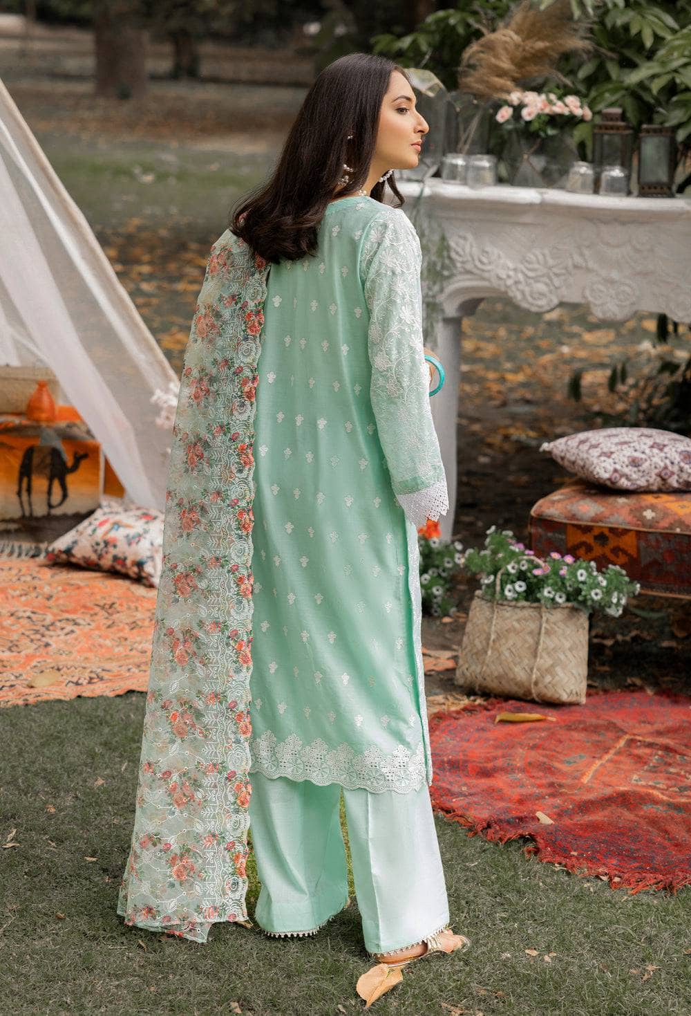 img_adans_libas_chikankari_lawn_23_awwal_boutique