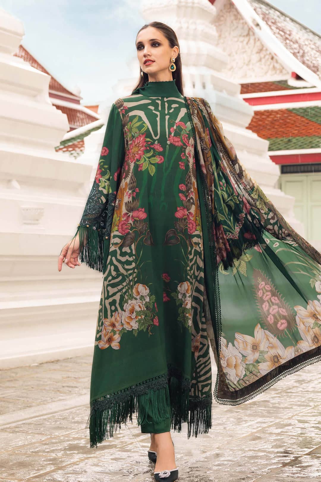 img_maria_b_winter_awwal_boutique