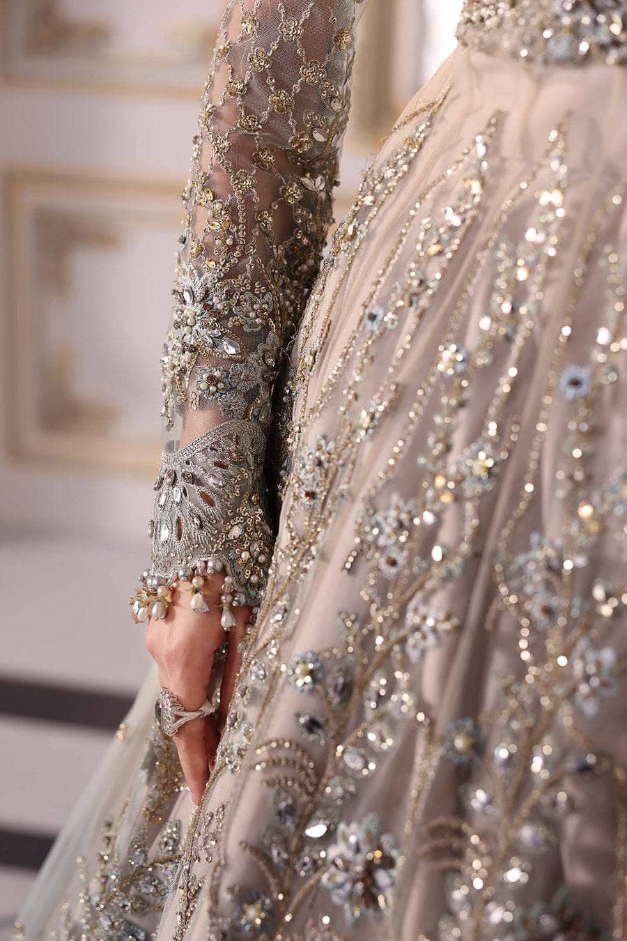 img_mbroidered_by_maria_b_awwal_boutique