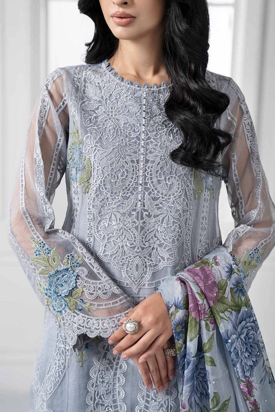 img_maria_b_lawn_awwal_boutique