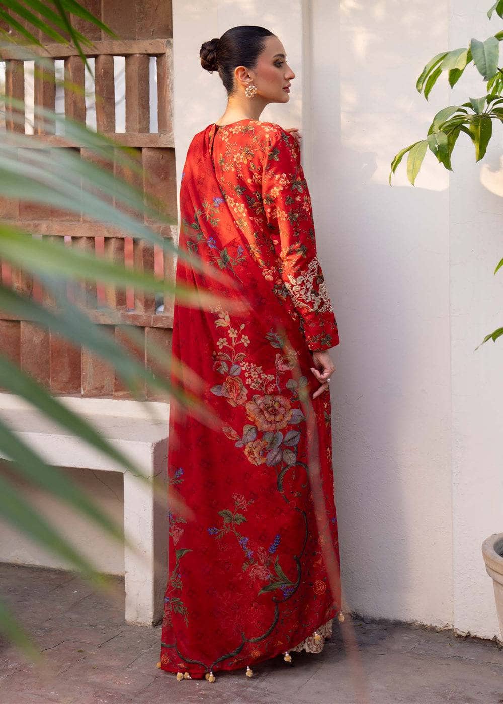 img_myeesha_lawn_awwal_boutique