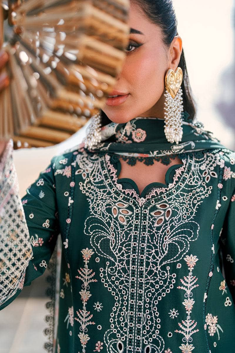 img_qalamkar_luxury_sahil_lawn_23_awwal_boutique