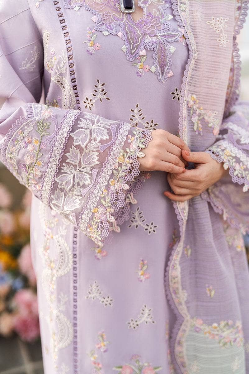 img_qalamkar_luxury_sahil_lawn_23_awwal_boutique