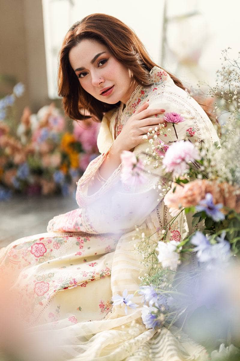 img_qalamkar_luxury_sahil_lawn_23_awwal_boutique