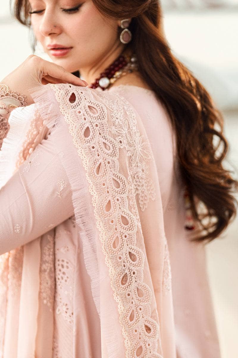 img_qalamkar_luxury_sahil_lawn_25_awwal_boutique