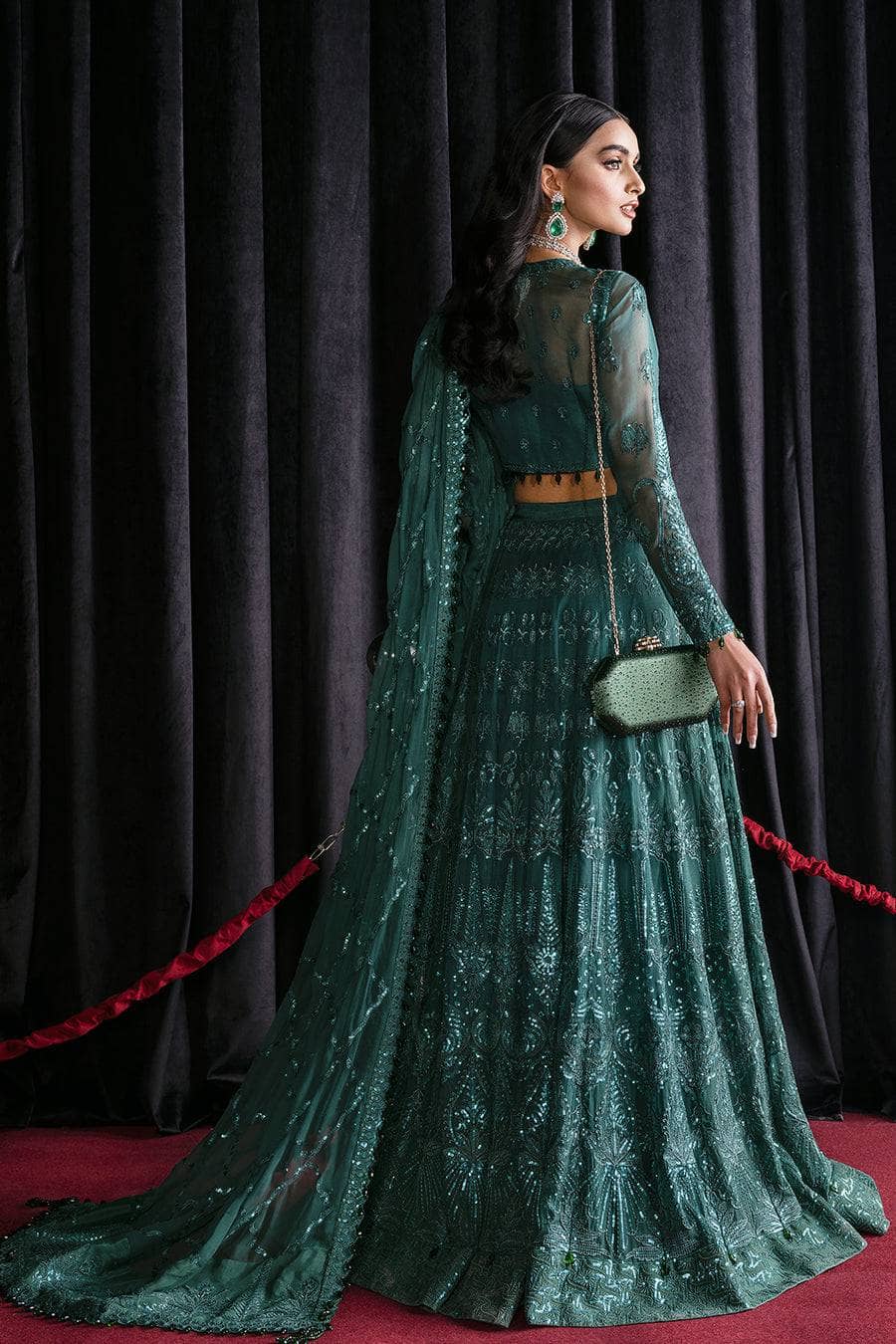 img_afrozeh_starlet_awwal_boutique