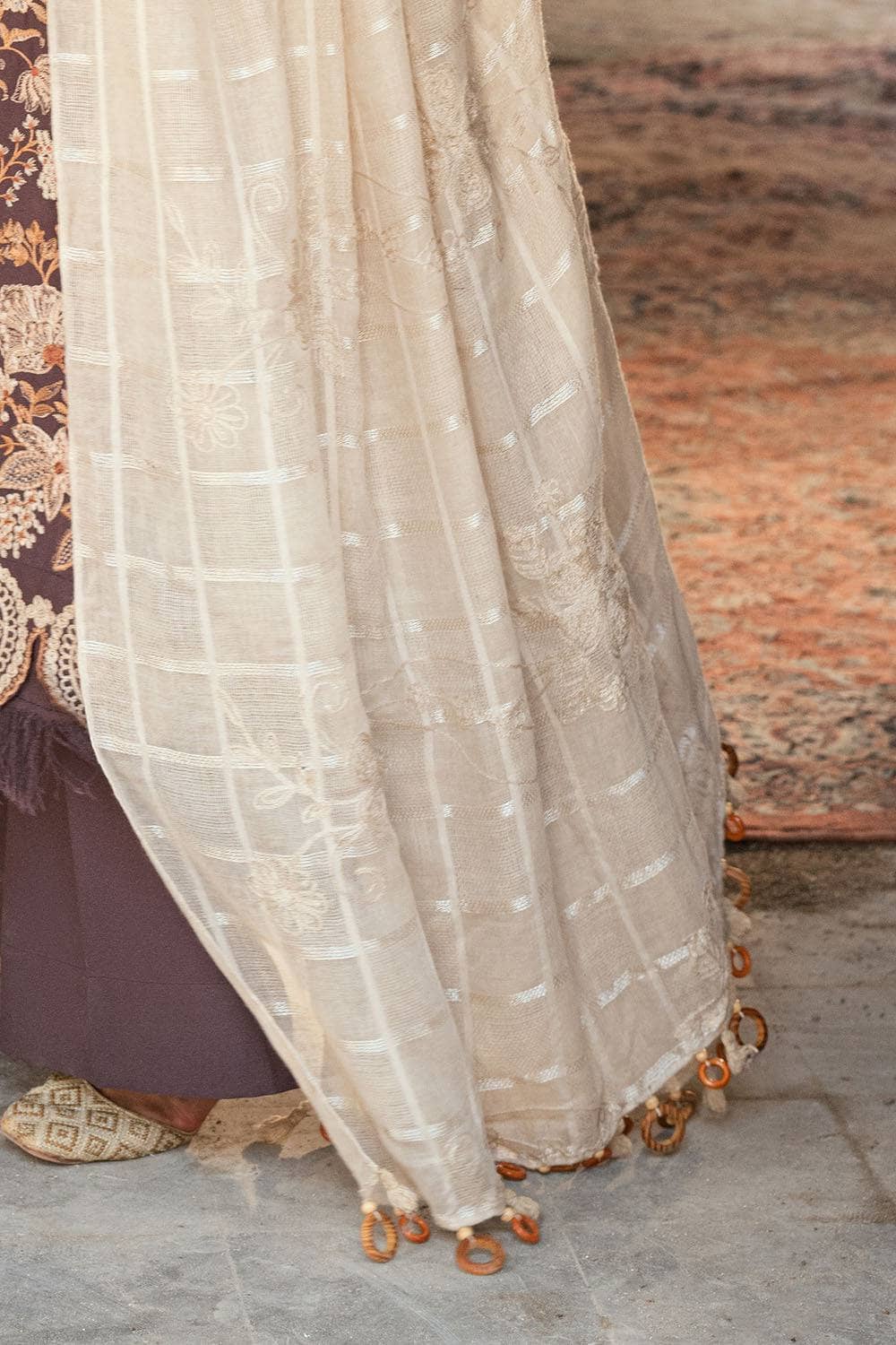 img_gul_ahmed_luxe_winter_awwal_boutique