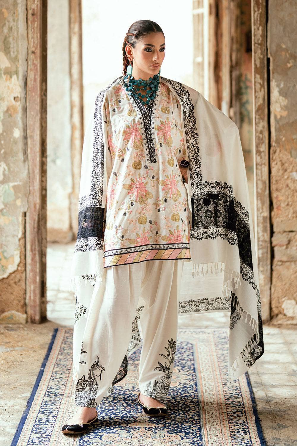 Gul Ahmed Luxe Winter/AP 52015/Pashmina Shawl