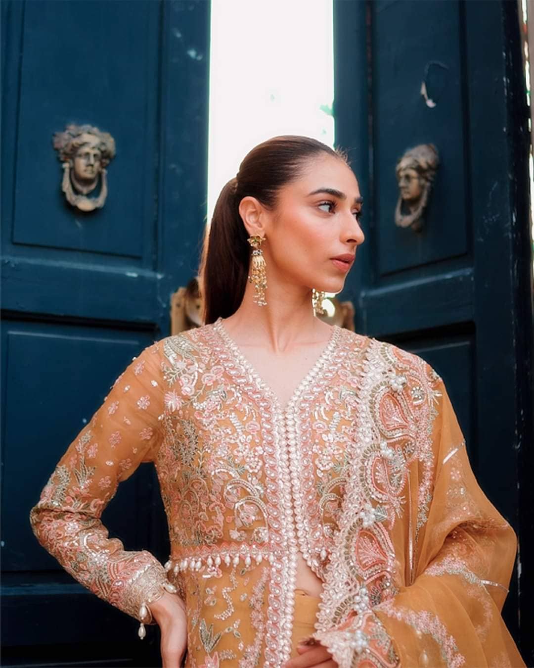 img_spottee_in_afrozeh_dastaangoi_awwal_boutique