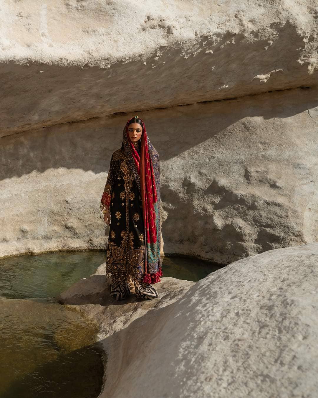 img_sana_safinaz_winter_23_awwal_boutique