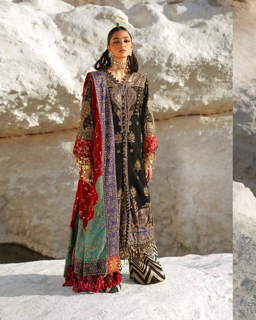 img_sana_safinaz_winter_23_awwal_boutique