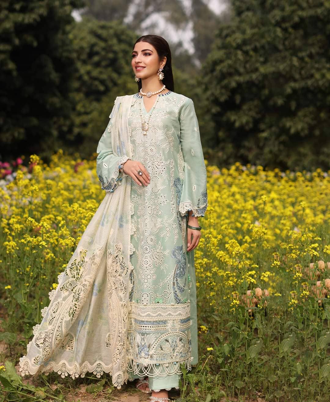 img_kahf_premium_lawn_awwal_boutique