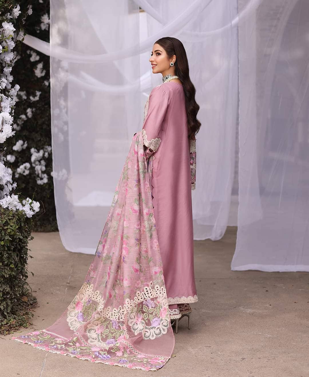 img_kahf_premium_lawn_awwal_boutique