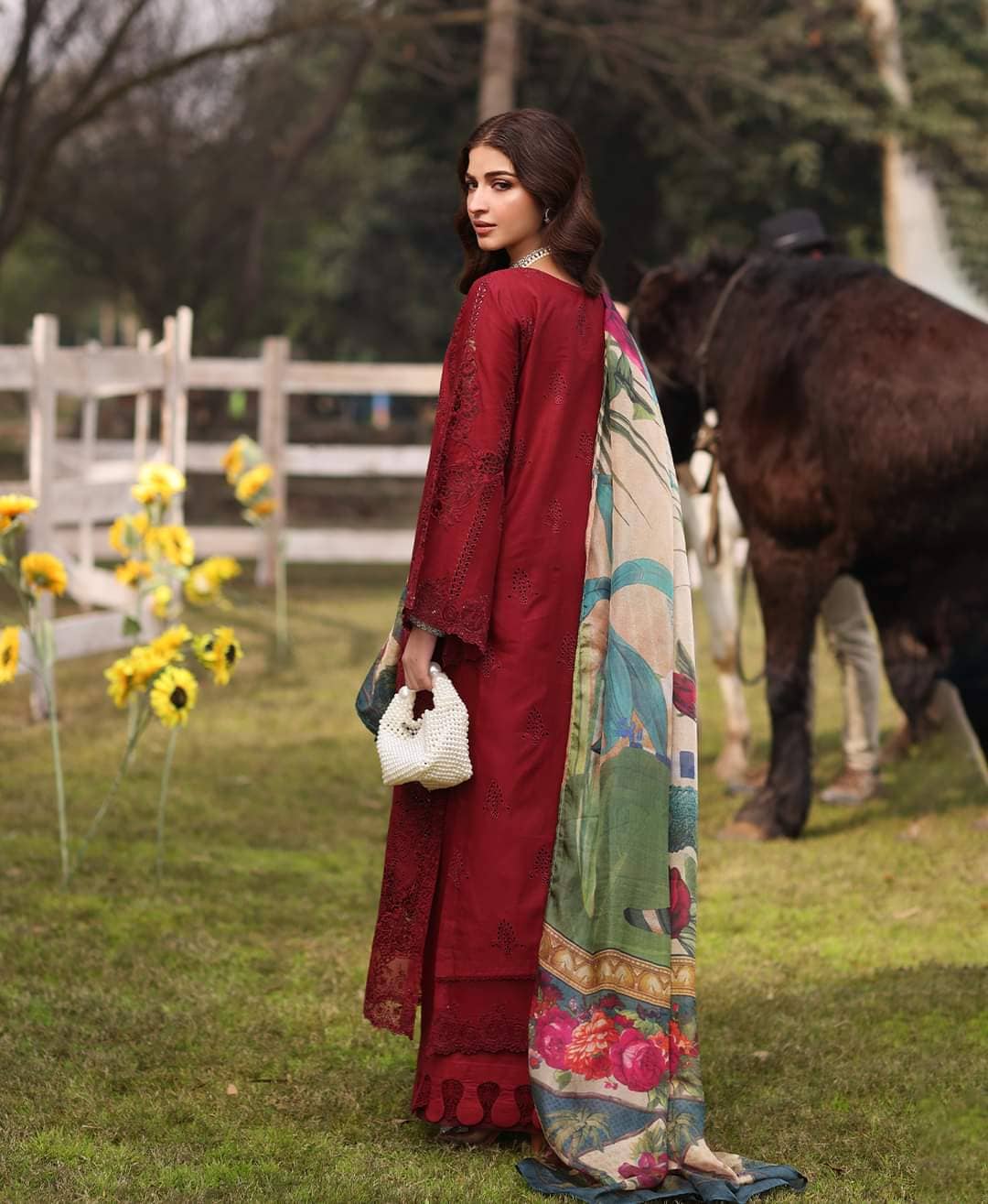 img_kahf_premium_lawn_awwal_boutique