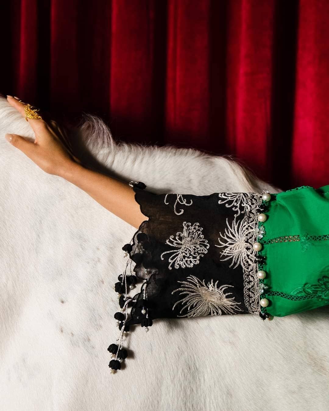 img_sana_safinaz_lawn_24_awwal_boutique