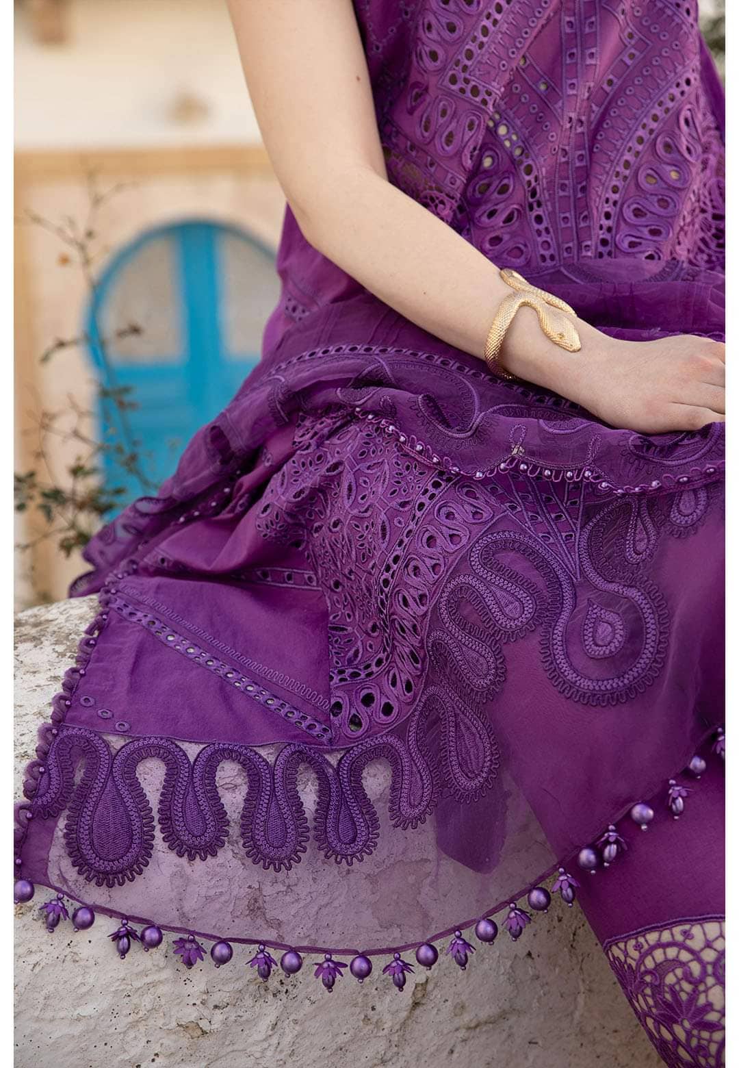 img_maria_b_lawn_24_awwal_boutique