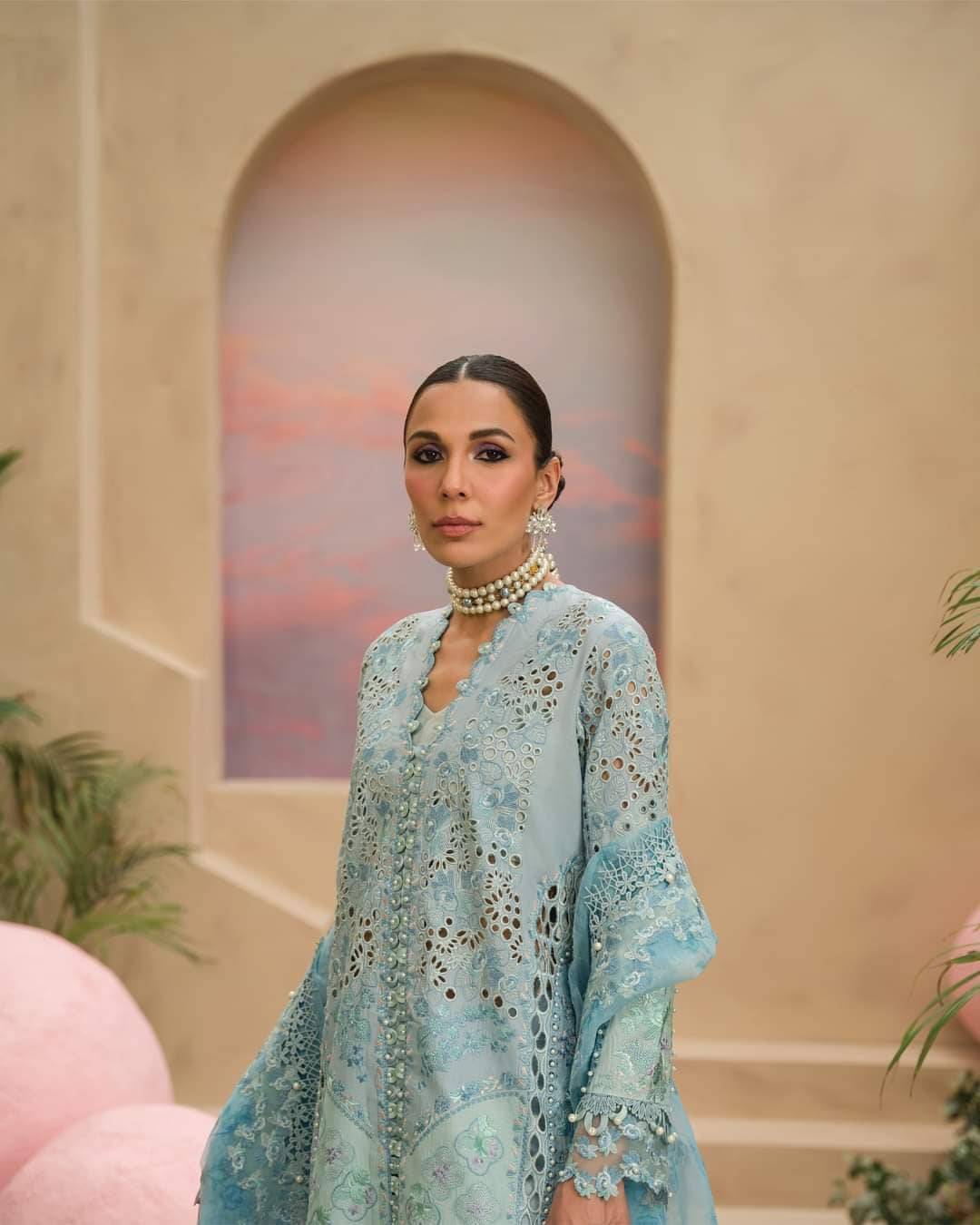 img_afrozeh_painted_garden_lawn_awwal_boutique