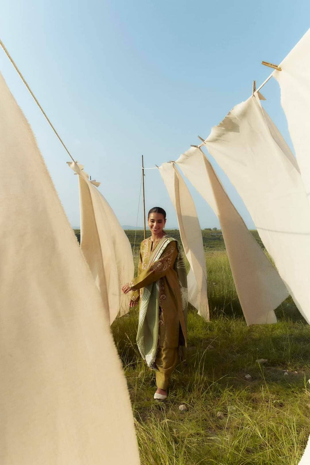 img_zara_shahjahan_coco_winter_24_awwal_boutique