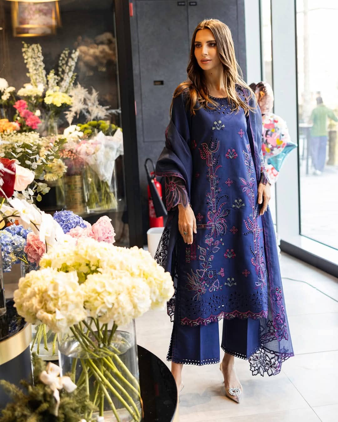 Rang Rasiya Carnation Lawn/Aqua/Navy Blue