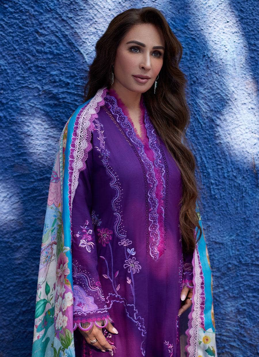 ing_farah_talib_aziz_lawn_24_awwal_boutique