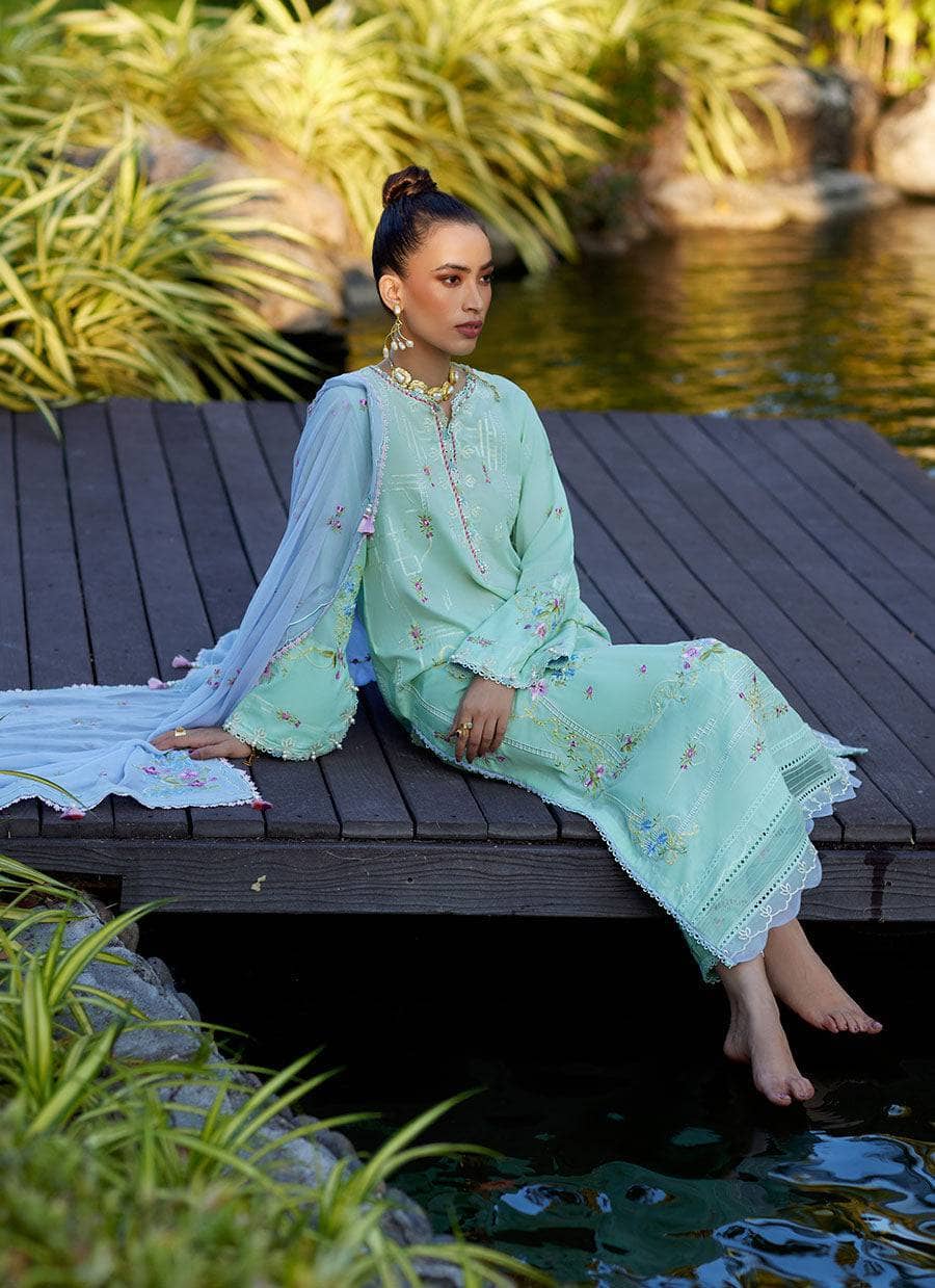 img_farah_talib_aziz_lawn_24_suay_awwal_boutique